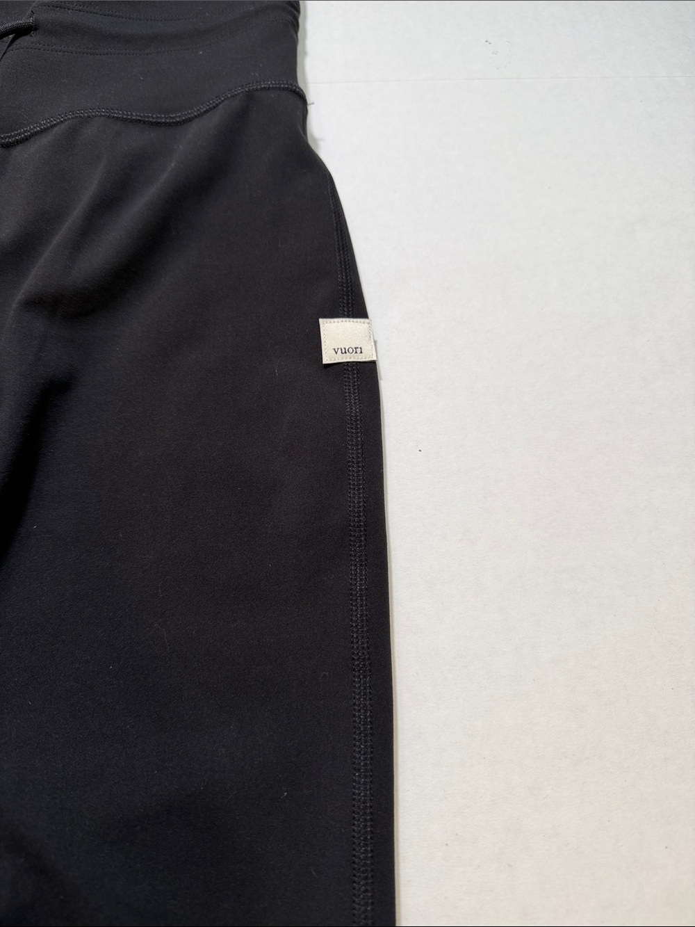 Vuori Daily Legging Style VW323 - Picture 2 of 8